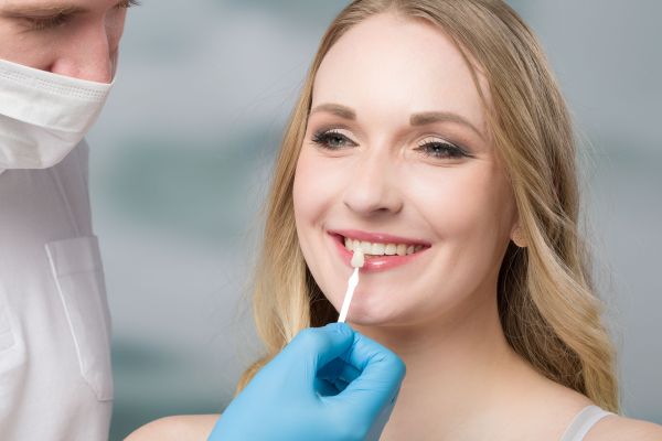 Can Dental Veneers Be Used On Top And Bottom Teeth?