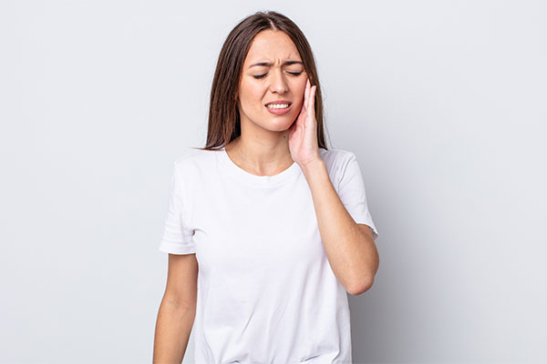 Common Reasons To Visit An Emergency Dentist