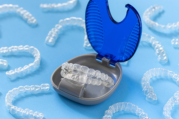 What Are Engagers Used With Clear Aligners?